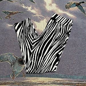High Waist Zebra Print Stretchy Straight Leg Pants

Labeled as ladies 8